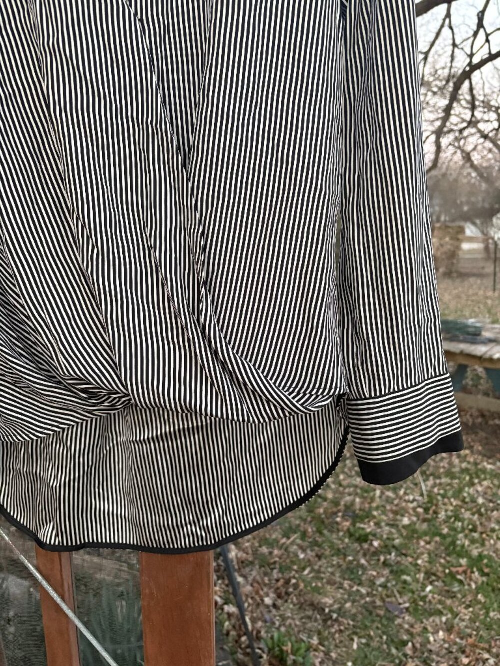 rag & bone The Lei Stripe Silk Blouse – Black and white  – Size XS/TP - Picture 5 of 7